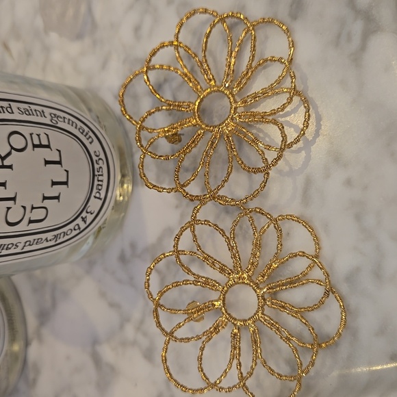 Sezane Jewelry - Sezane Helene Gold Petal Statement Earrings, French, Like New, Fashion